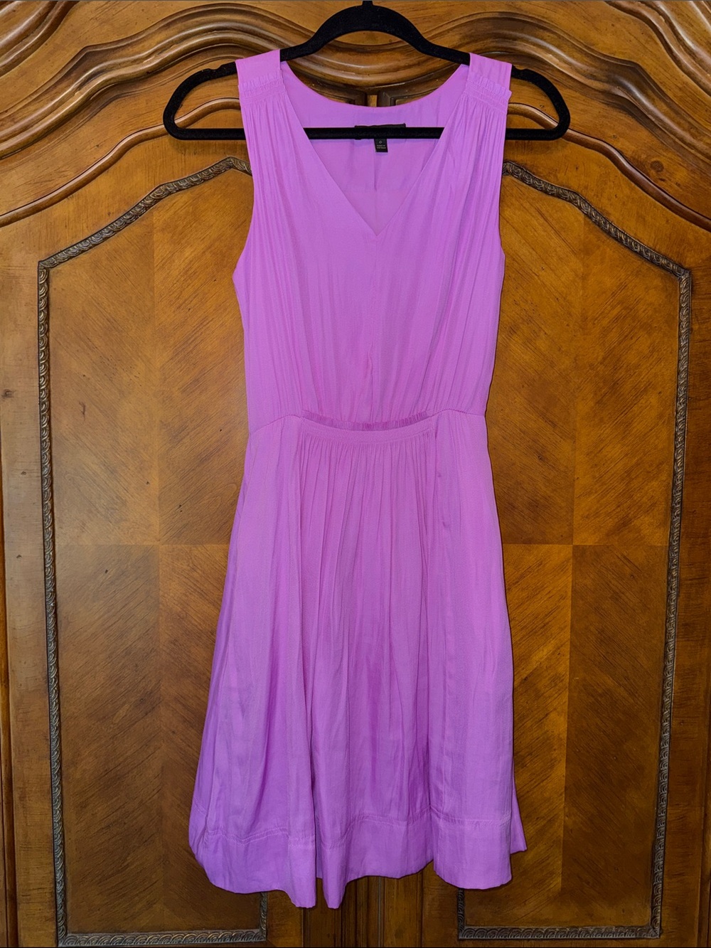 Banana Republic Lavender-Pink Sleeveless V-Neck Dress